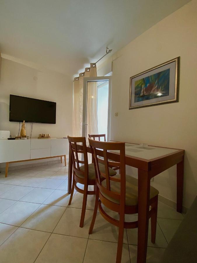 Apartman Monika Near The Beach 斯普利特 外观 照片